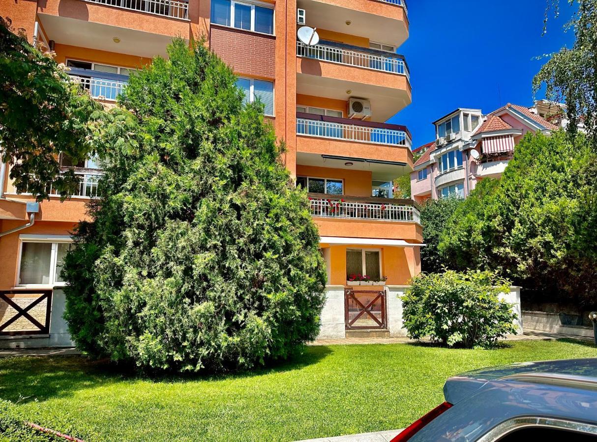 וארנה Sea Breeze Apartment מראה חיצוני תמונה