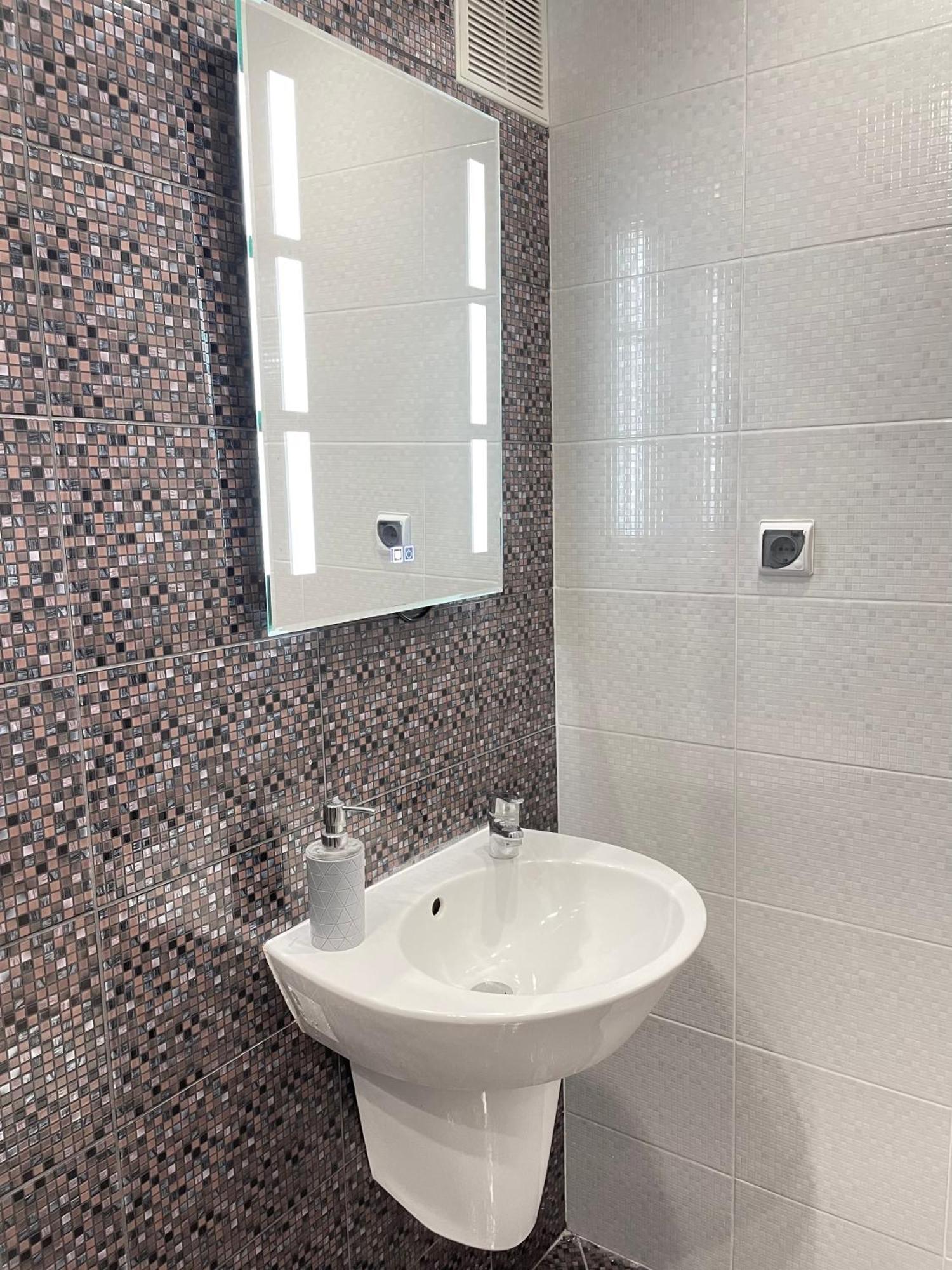 וארנה Sea Breeze Apartment מראה חיצוני תמונה