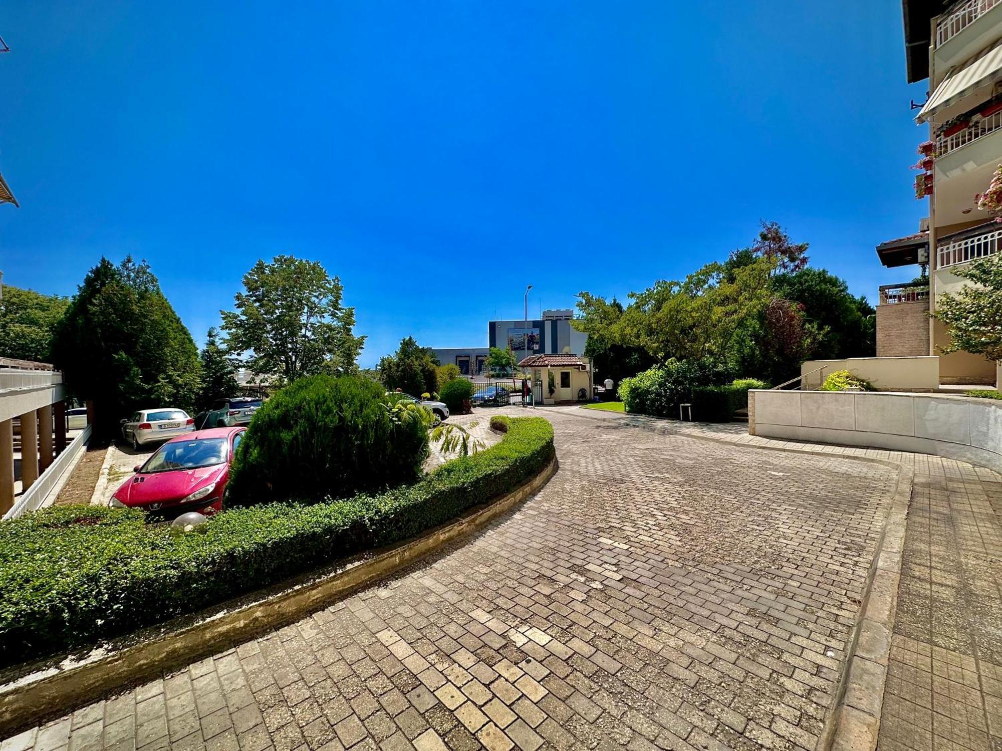 וארנה Sea Breeze Apartment מראה חיצוני תמונה